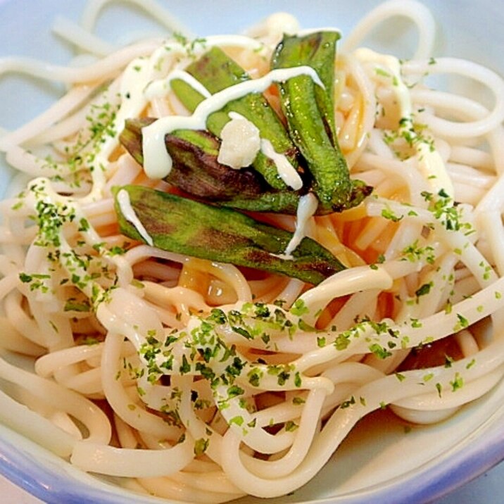 卵黄とししとうとあおさの冷やし五島うどん♪